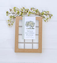 Load image into Gallery viewer, Wild Strawberry Patch Wax Melts